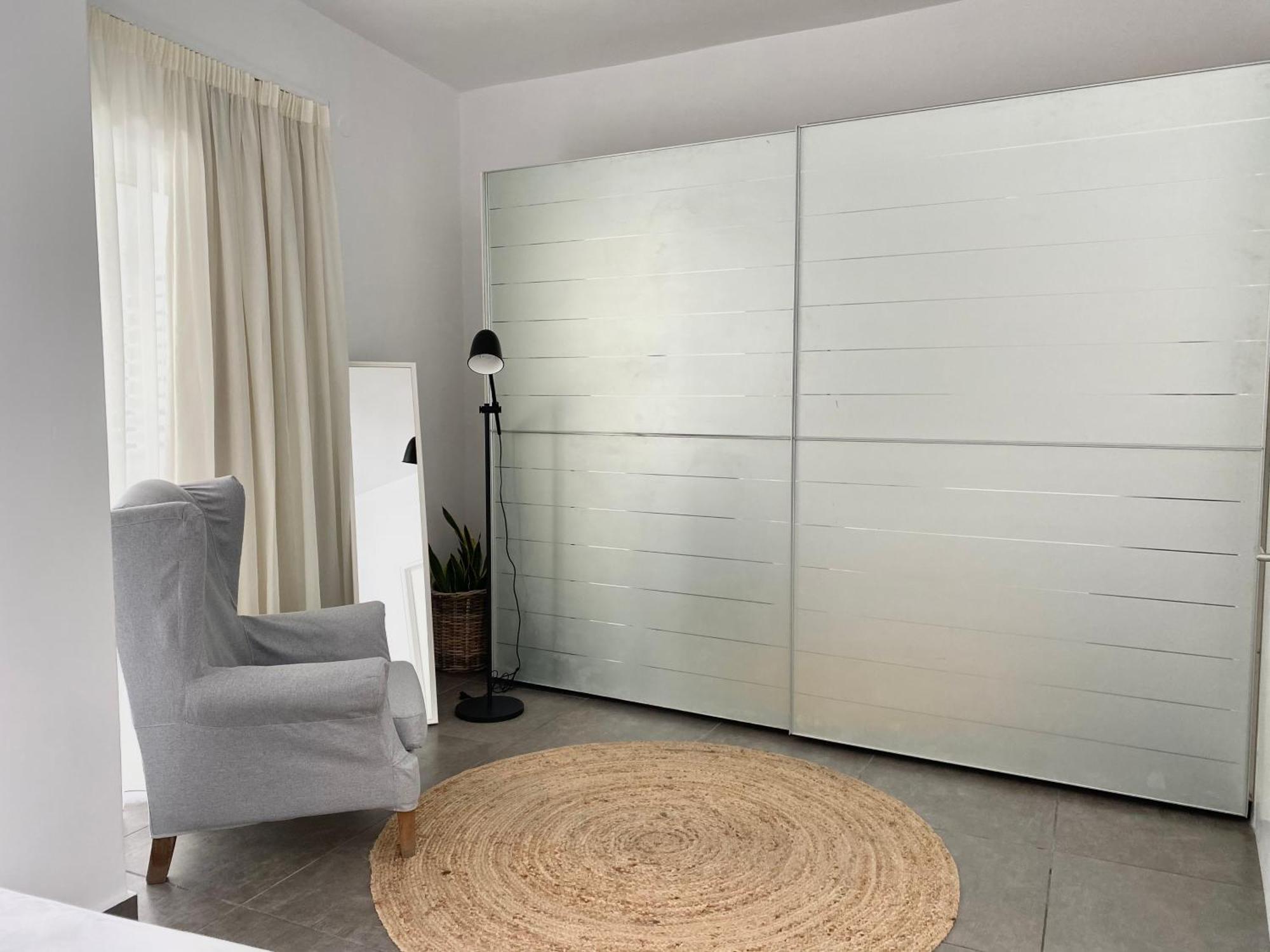 Central, Spacious And Bright 2-bedroom Apartment. Daire