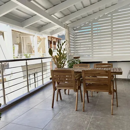 Central, Spacious And Bright 2-Bedroom Apartment. Heraklion (Crete) Exterior photo