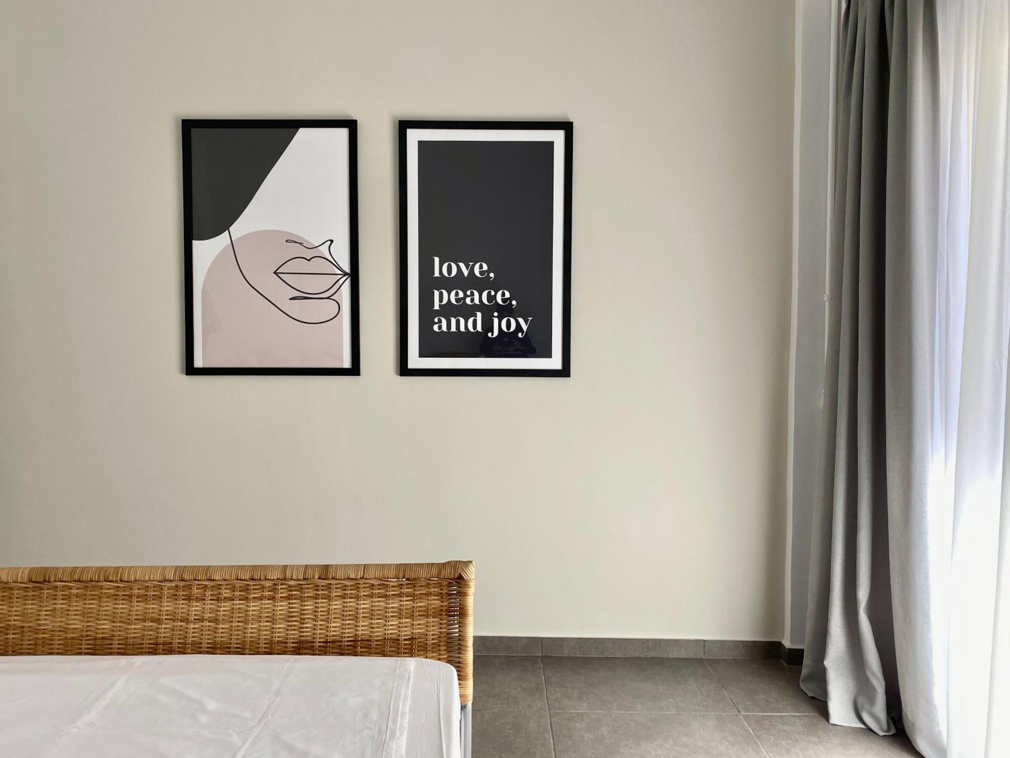 Central, Spacious And Bright 2-bedroom Apartment. Apartment *