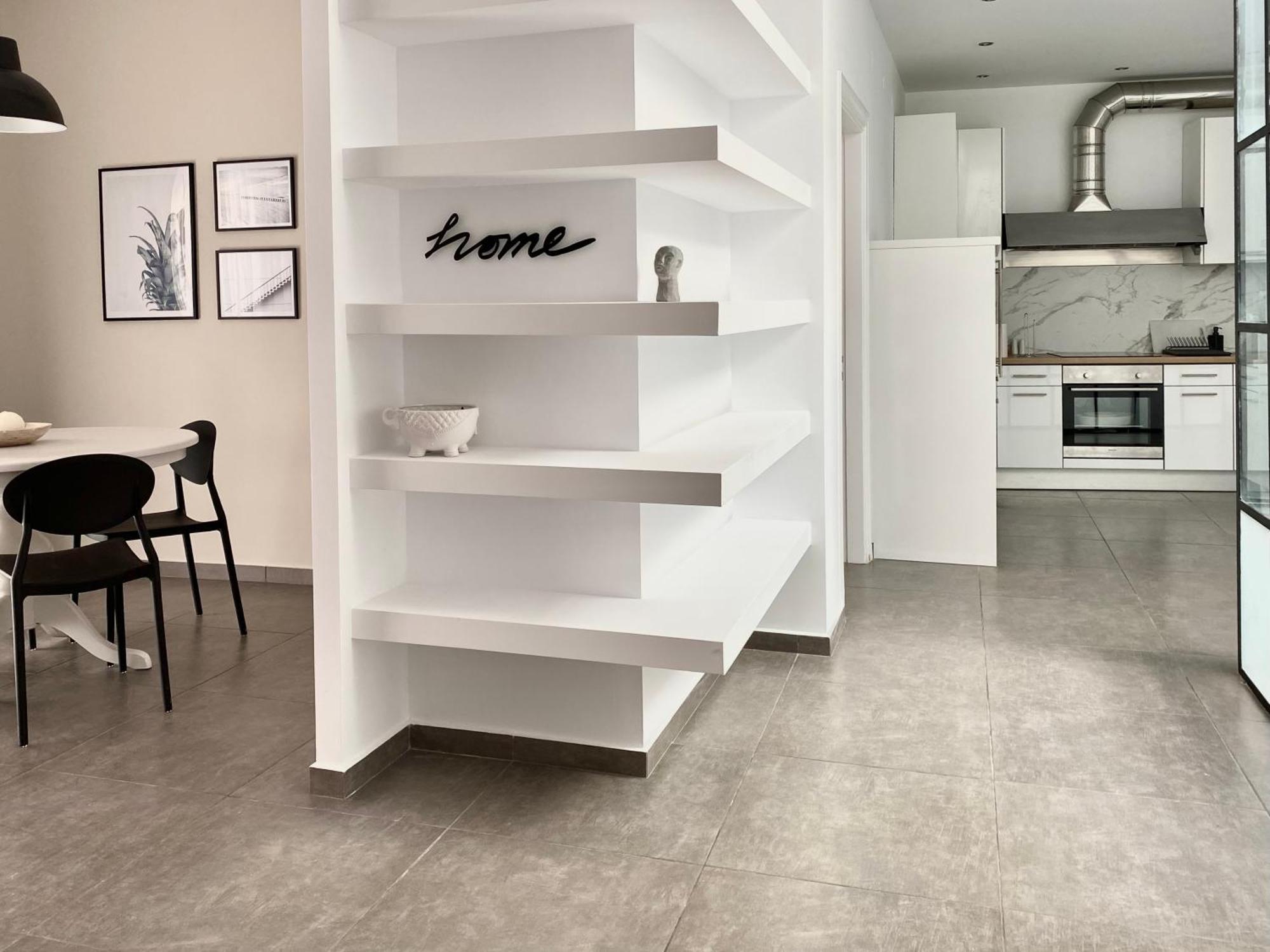 Central, Spacious And Bright 2-bedroom Apartment.
