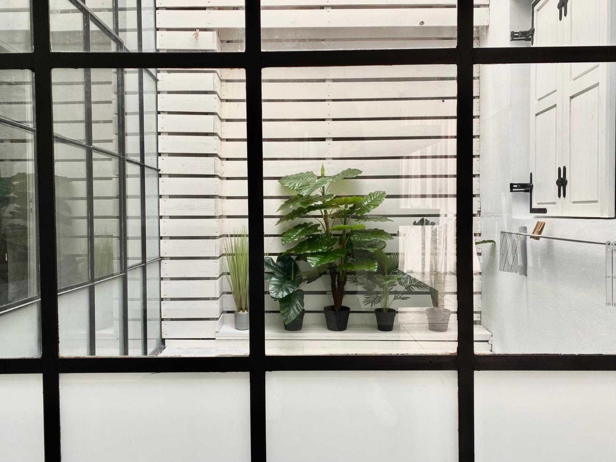 Apartment Central, Spacious And Bright 2-bedroom Apartment. Iraklio