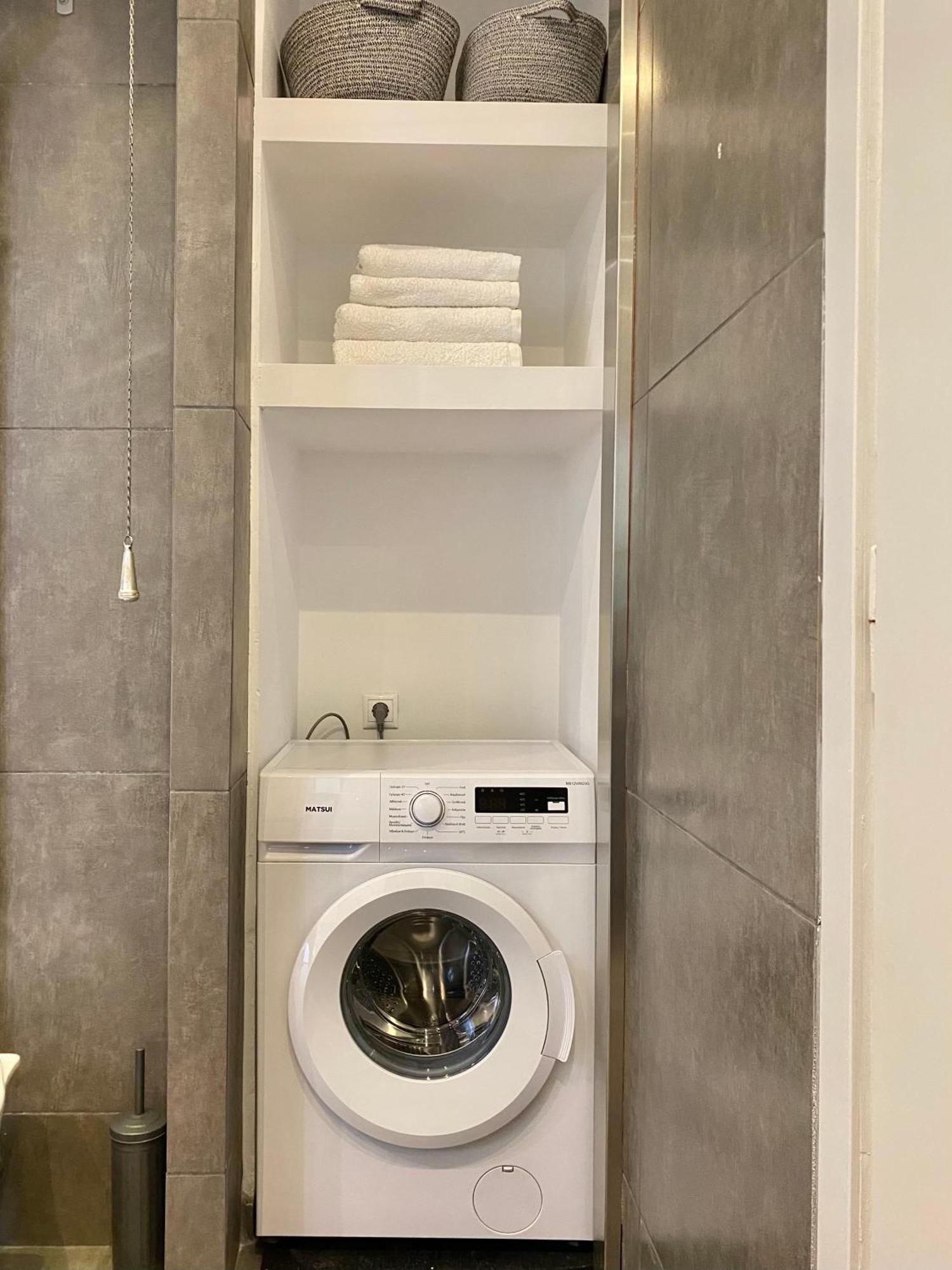 Central, Spacious And Bright 2-bedroom Apartment. Apartment